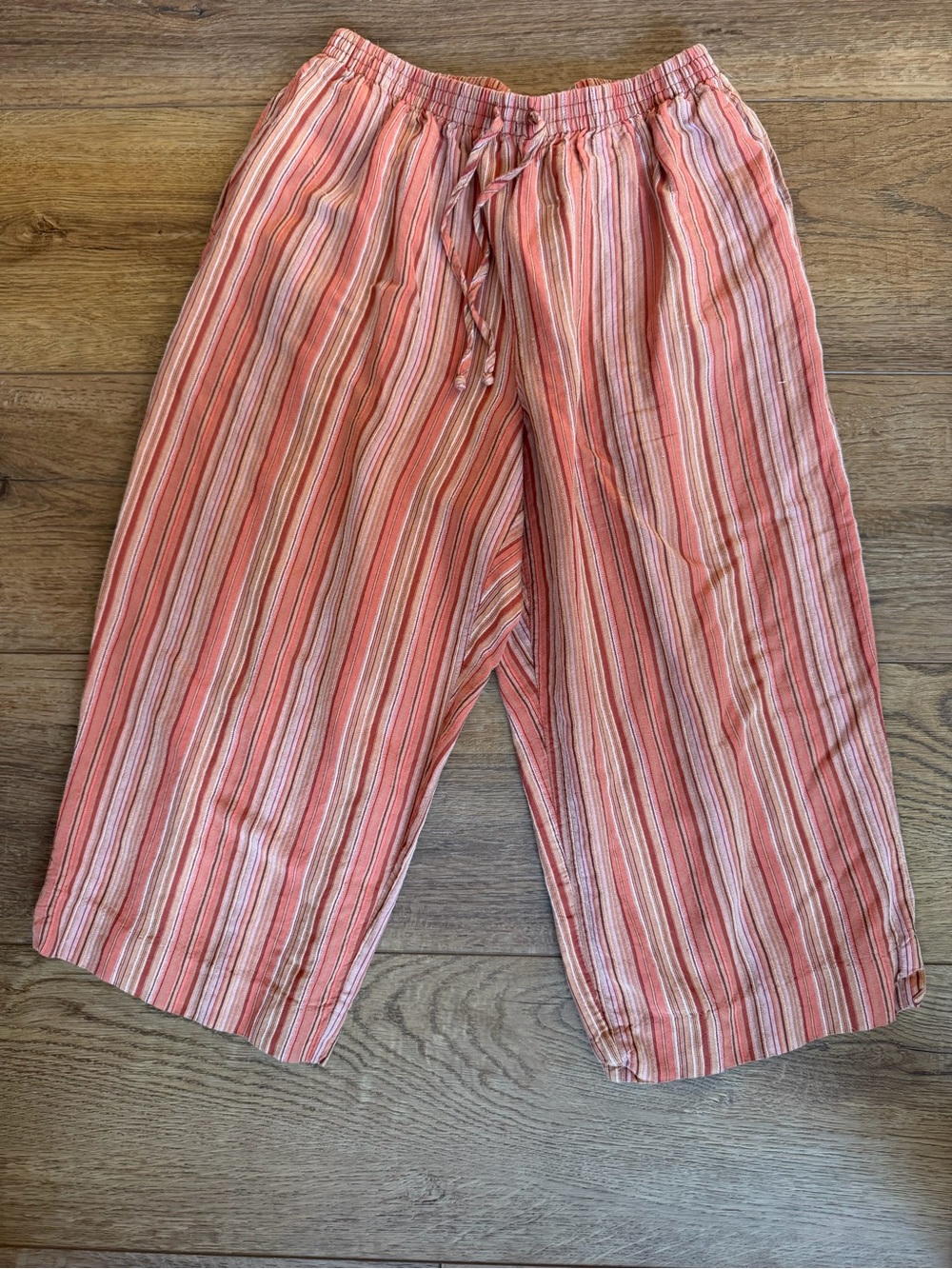 Vintage Alfred Dunner  Striped Pull-On Long Shorts Linen Blend / 14